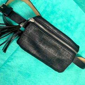 Steve Madden belt pack